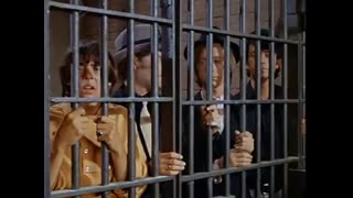 Monkees - 1x7 - Monkees In A Ghost Town