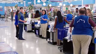 Superstore - S4E21 - Sandra's Fight