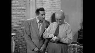 I Love Lucy - S1E4 - Lucy Thinks Ricky is Trying to Murder Her