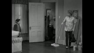 The Lucy Show - S1E12 - Lucy and Her Electric Mattress