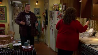 Mike & Molly - S2E8 - Peggy Gets a Job