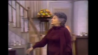 Maude - S2E3 - Walter's Holiday