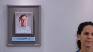 Superstore - S3E8 - Viral Video