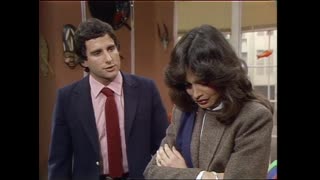 Too Close for Comfort - S2E21 - A Policeman's Wife Is Not a Happy One