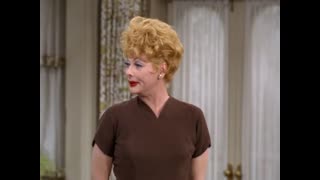 The Lucy Show - S2E17 - Lucy Takes Up Golf