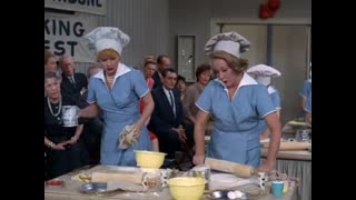 The Lucy Show - S2E28 - Lucy Enters a Baking Contest