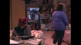 Roseanne - S2E10 - Brain-Dead Poets Society