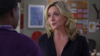 30 Rock - S6E10 - Alexis Goodlooking and the Case of the Missing Whisky