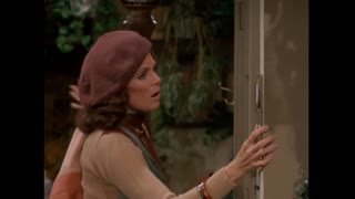 Rhoda - S2E14 - Bump in the Night