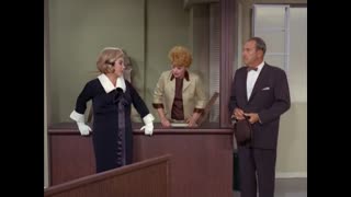 The Lucy Show - S4E8 - Lucy Helps the Countess