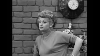 I Love Lucy - S1E32 - Lucy Gets Ricky on the Radio