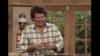 It's Garry Shandling's Show. - S2E3 - The Fugitive