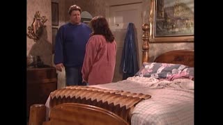 Roseanne - S5E7 - Halloween IV