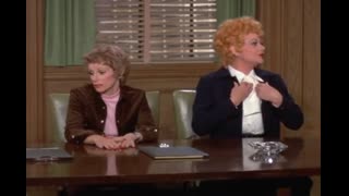 Here's Lucy - S6E9 - Lucy and Joan Rivers Do Jury Duty