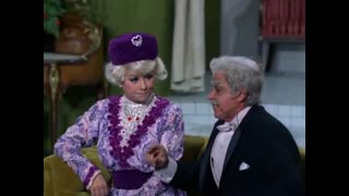 The Lucy Show - S6E7 - Little Old Lucy