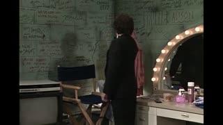 It's Garry Shandling's Show. - S3E10 - Save Mr. Peck's: Part 2