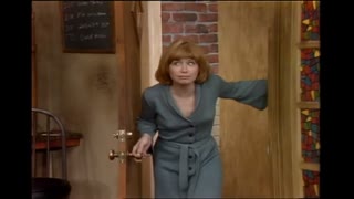 One Day at a Time - S2E16 - Schneider Loves Ginny