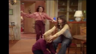 One Day at a Time - S4E14 - The Married Man - Pt1